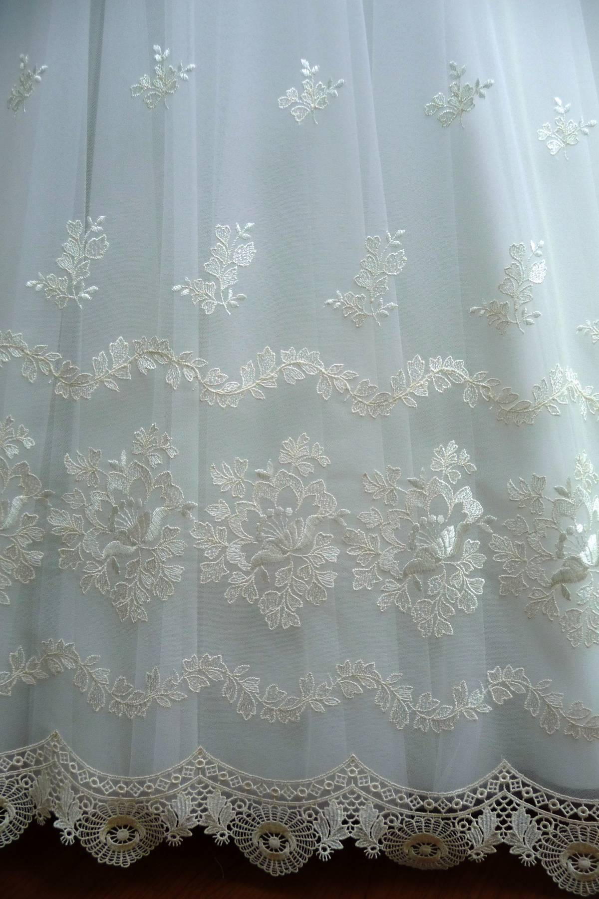 tulle ricamato avorio cm 170 Art 8023LTUAV