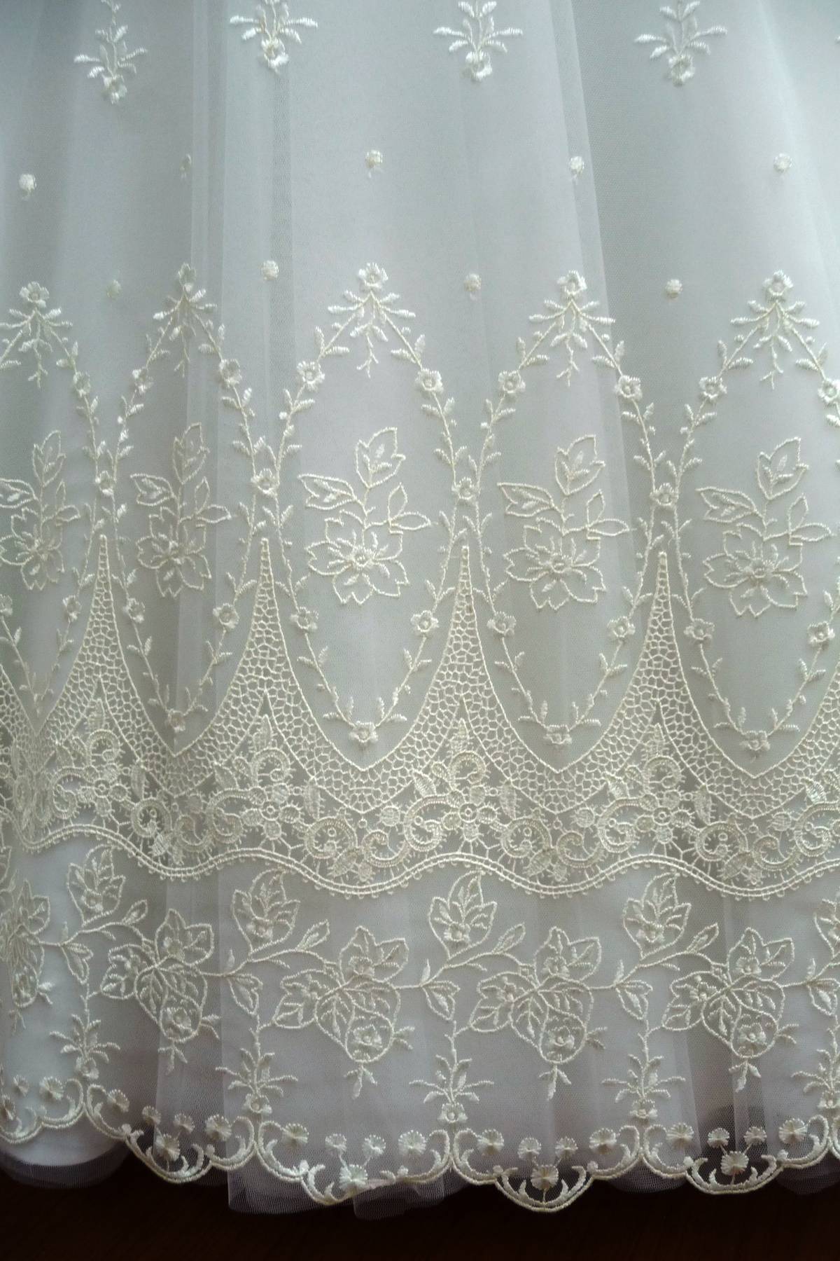 tulle ricamato avorio cm 170 Art 8024LTUAV
