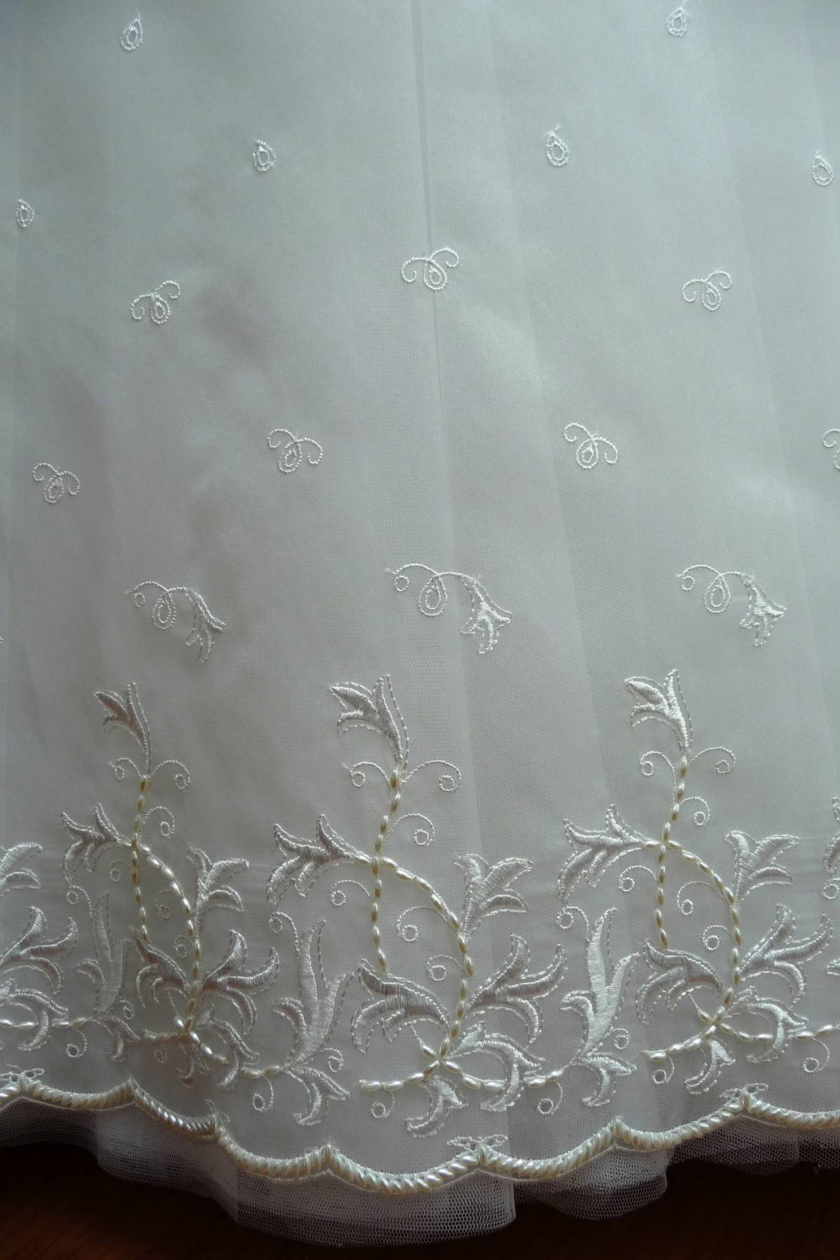 organza ricamata a mano con olivette bianco h cm 140 Art 0903LOX