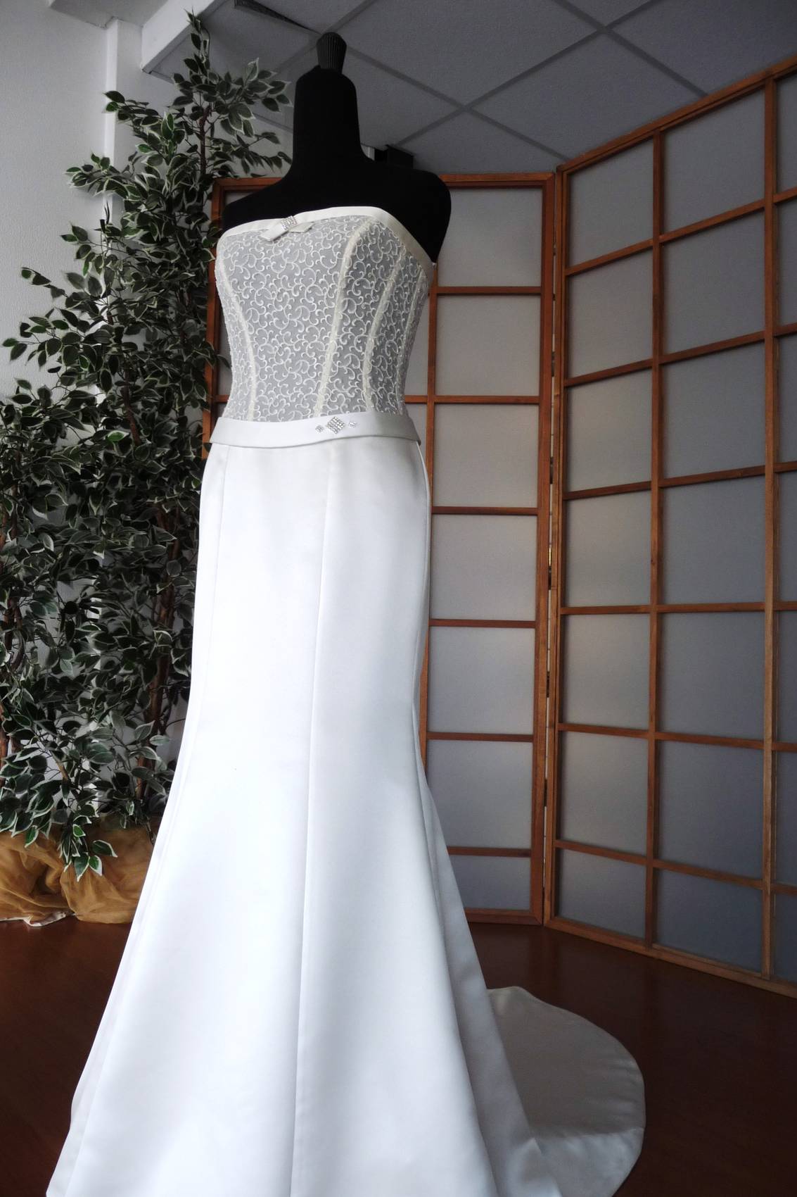 tulle mano seta morbido ricamato avorio cm 150 anche biancoseta Art 0298T