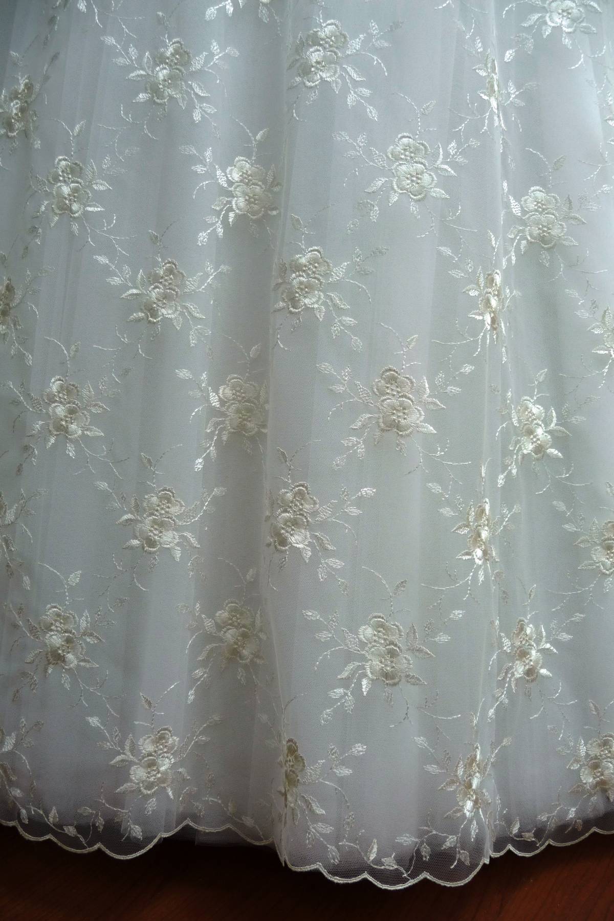 tulle ricamato avorio cm 150 anche in bianco Art B1027LTUAV