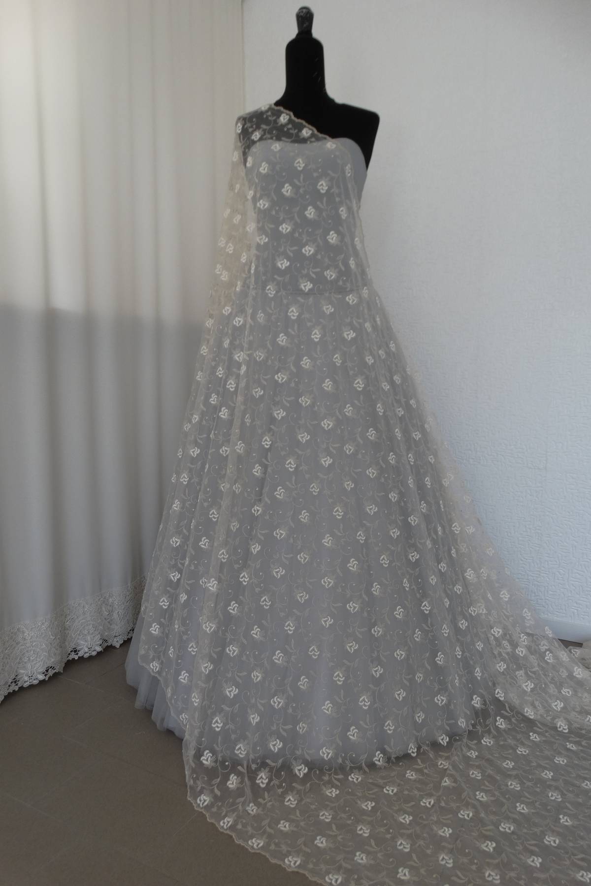 tulle ricamato bicolore avorio 140 Art B1092LTUCOL1
