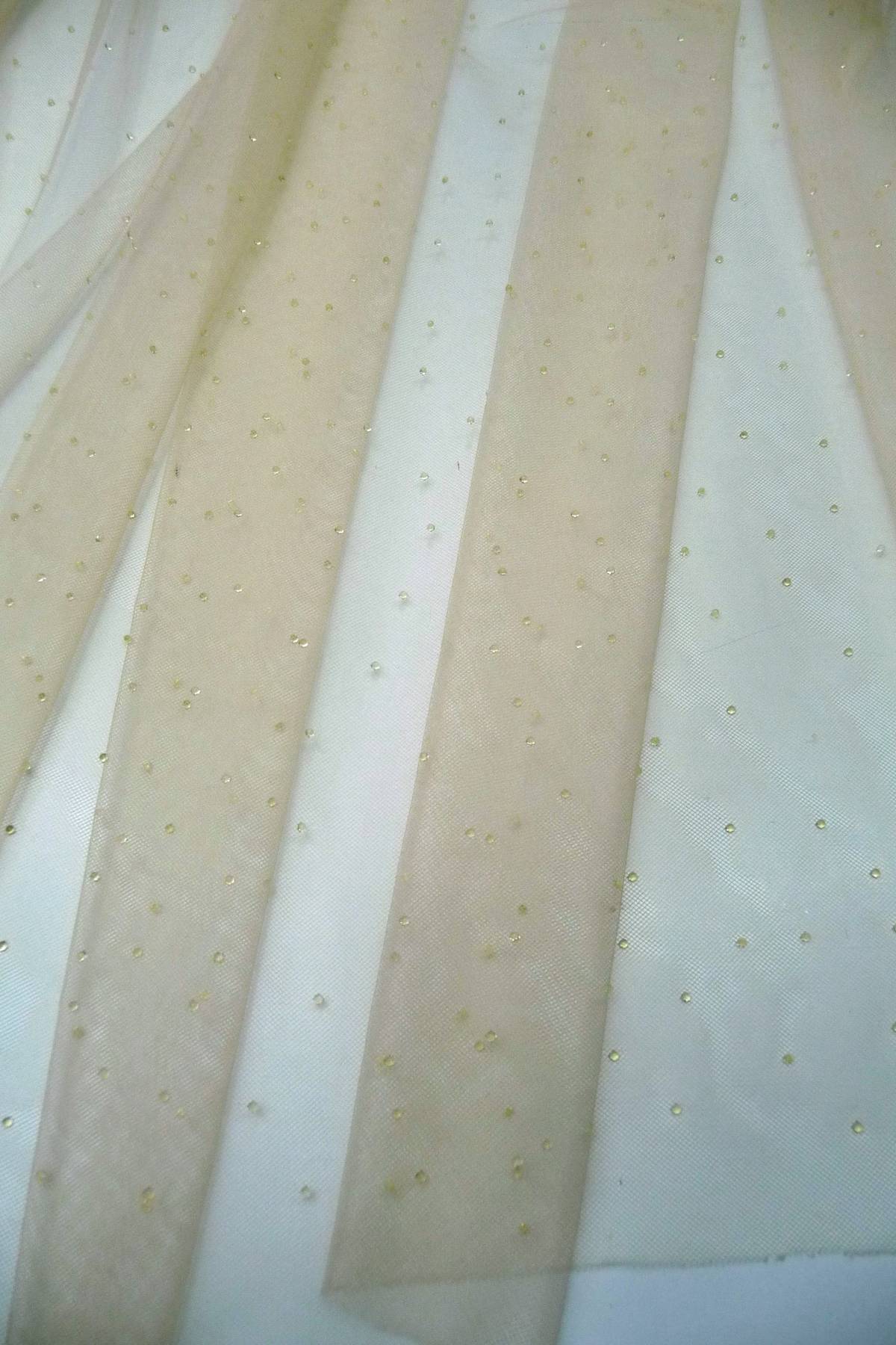 tulle con perle trasparenti colore cipria chiaro h cm 150 Art B2034