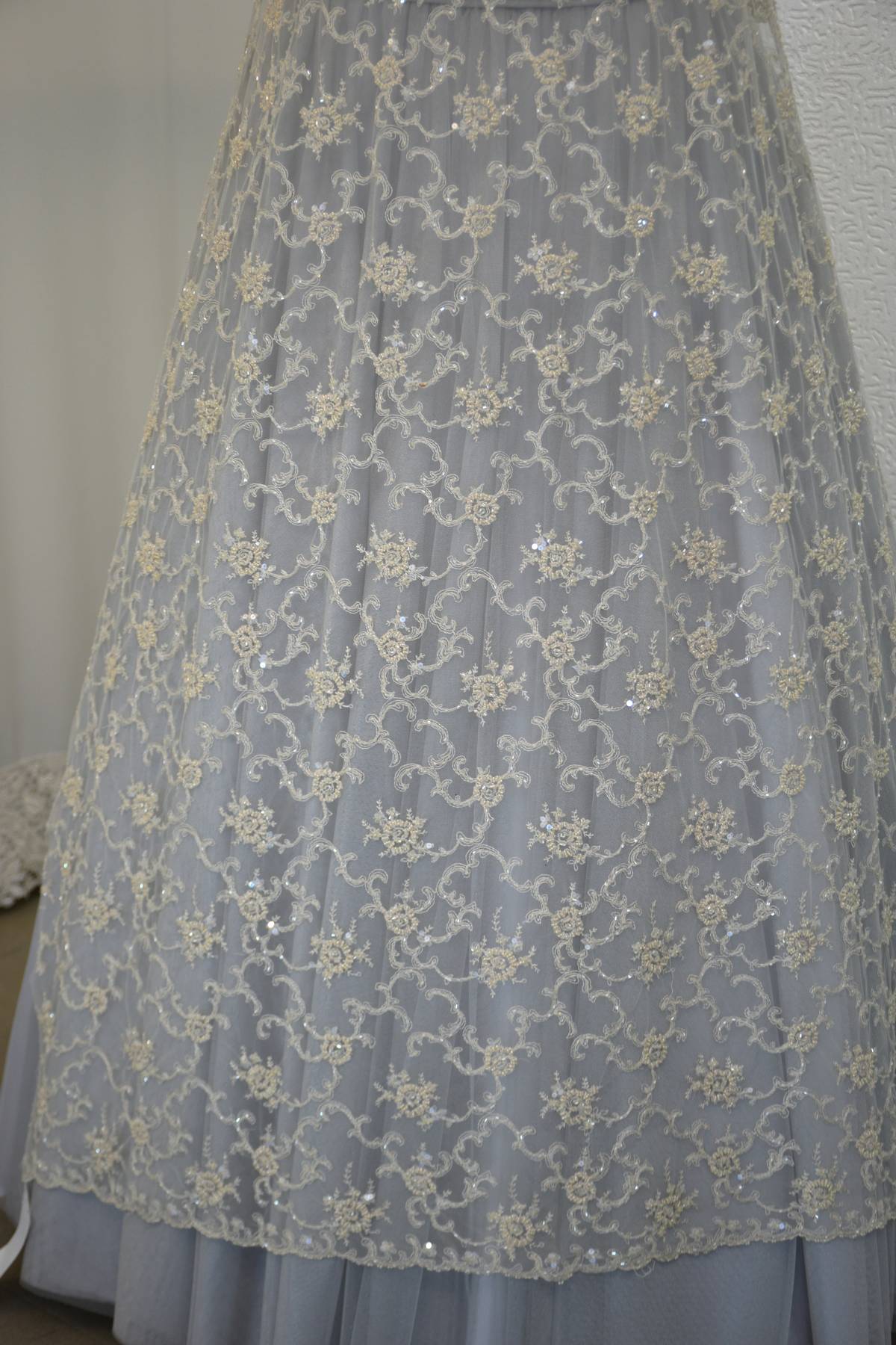 tulle ricamato cm 140 perle colore avorio champagne Art C1214