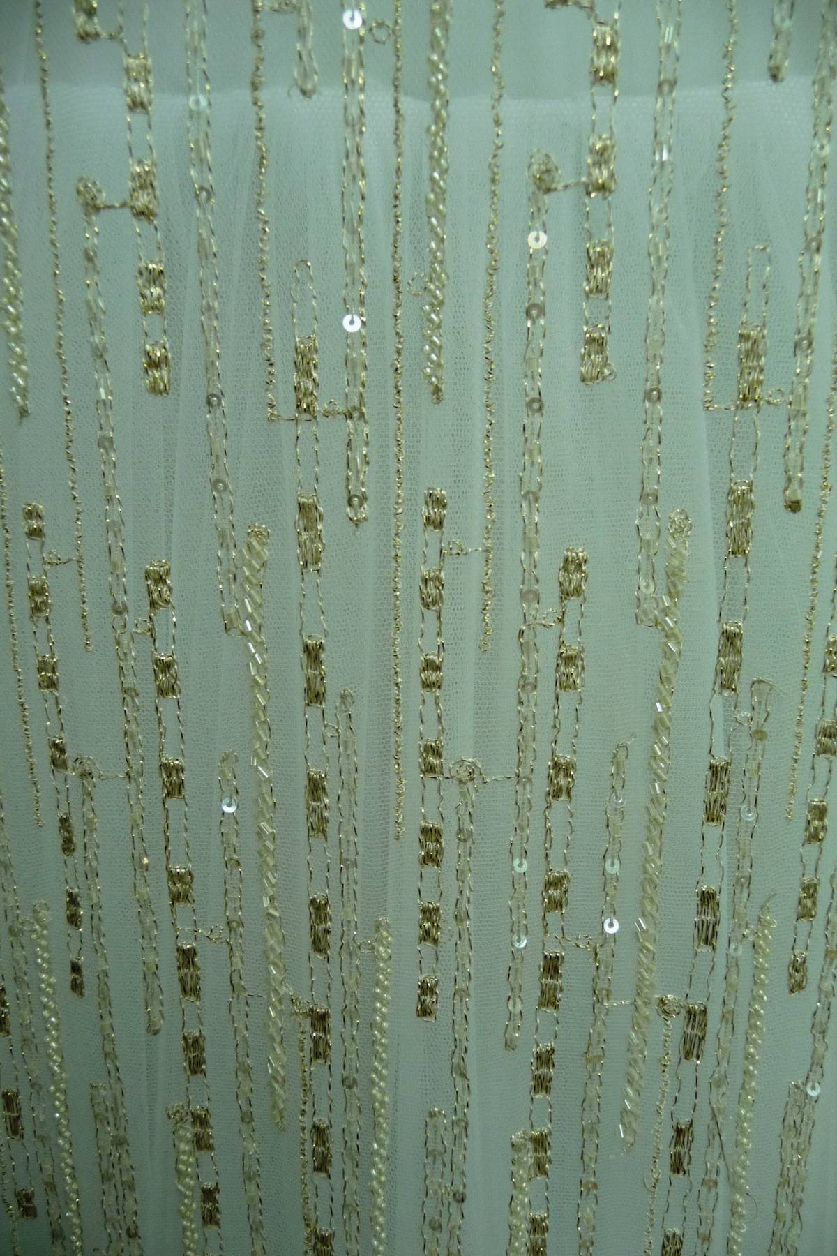 tulle ricamato con perle h cm 140 colore avorio e oro Art C1220