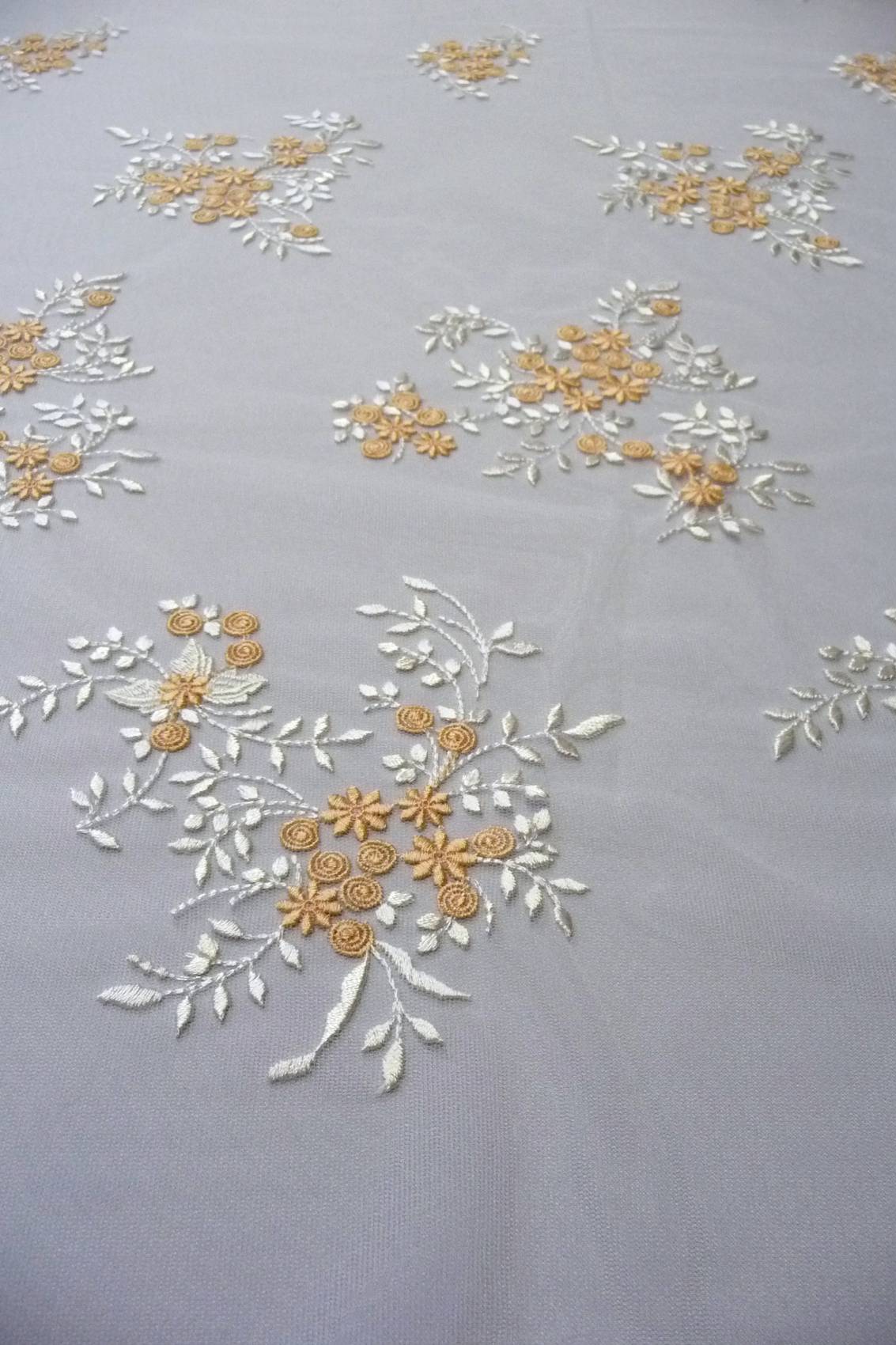 tulle ricamato macrame bicolore cm 170 Art 1718LTUC