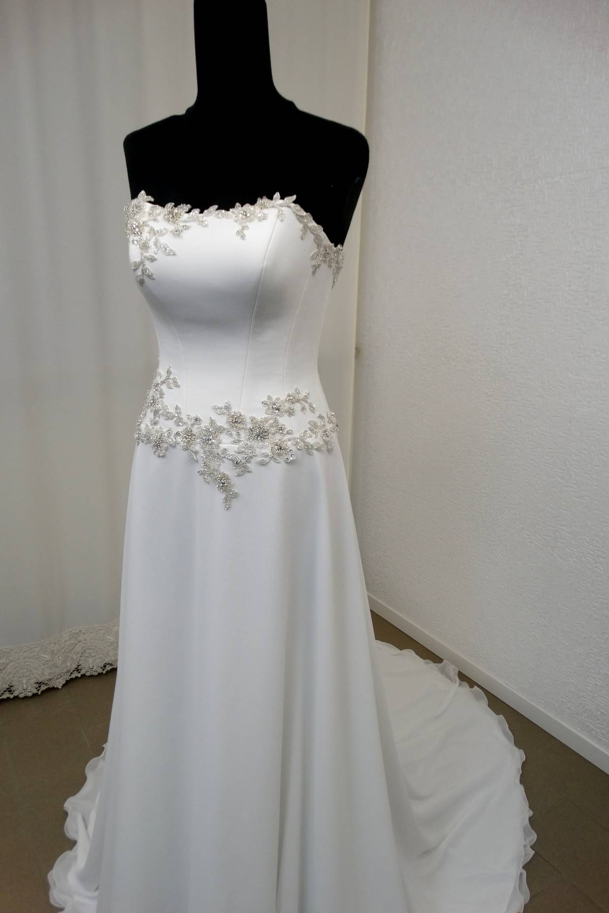 abiti sposa su misura modello h1366 Art H1366