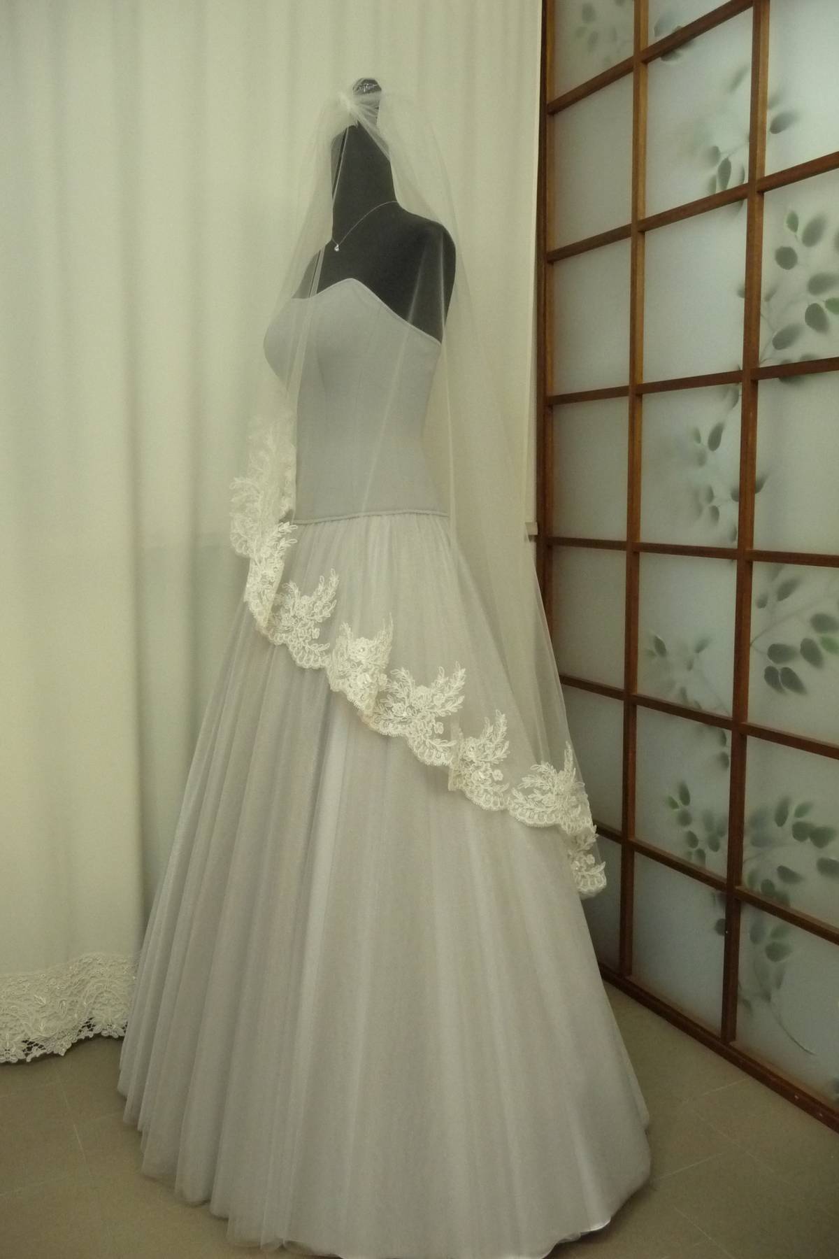 corpino stringato con cerniera dalla 42 alla 46 con tulle invisibile Art Z1379