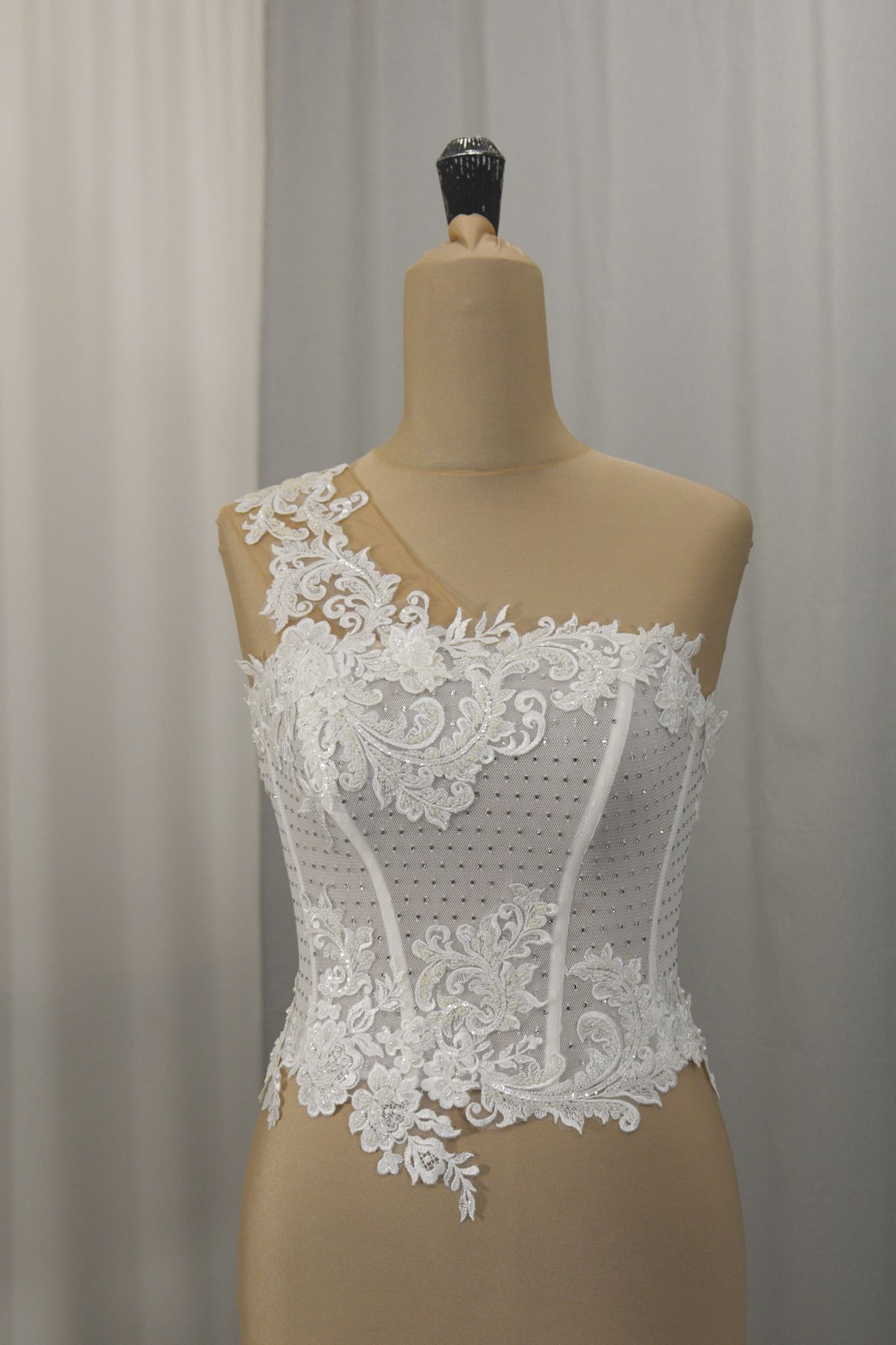 bordo pizzo rebrode con perle h cm 34 colore naturale anche bianco seta Art 0095H