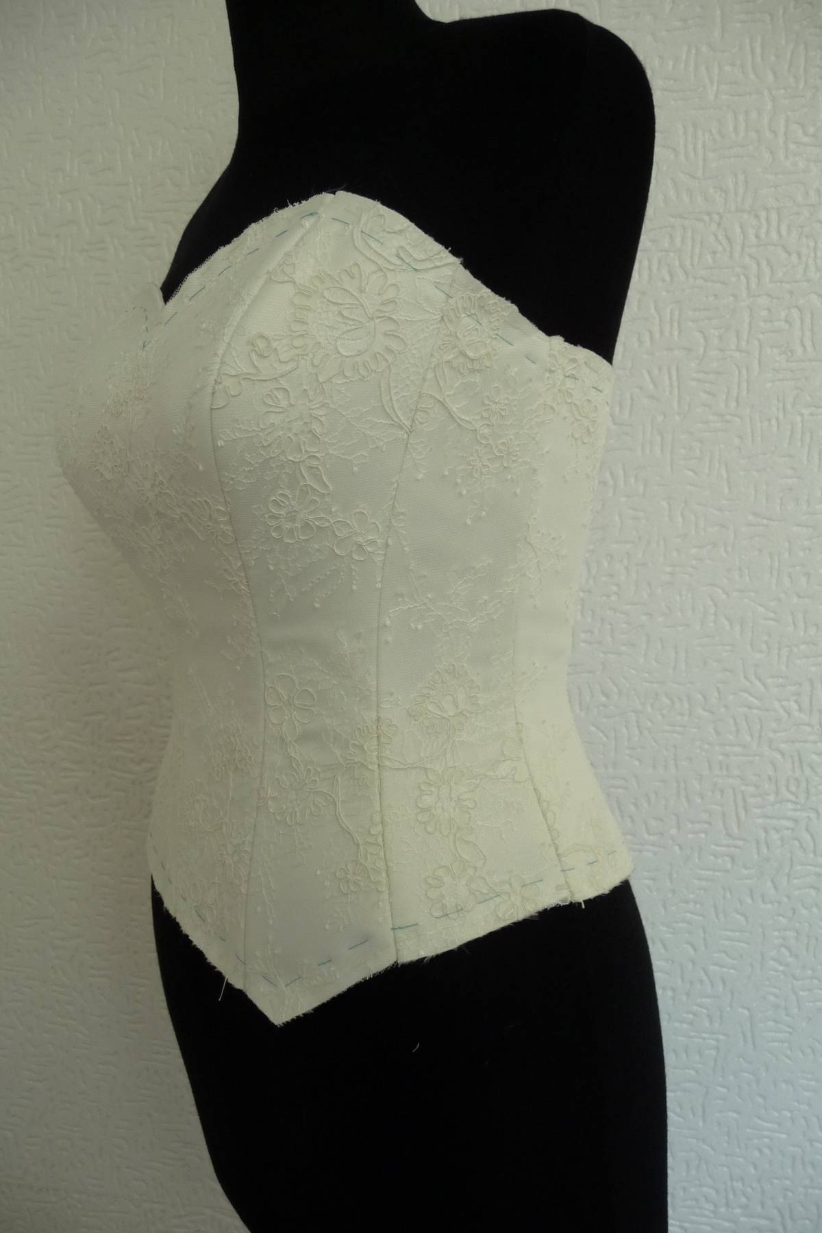 corpino semilavorato pizzo br365c3 colori bianco seta avorio tag 38 48 Art Z1364