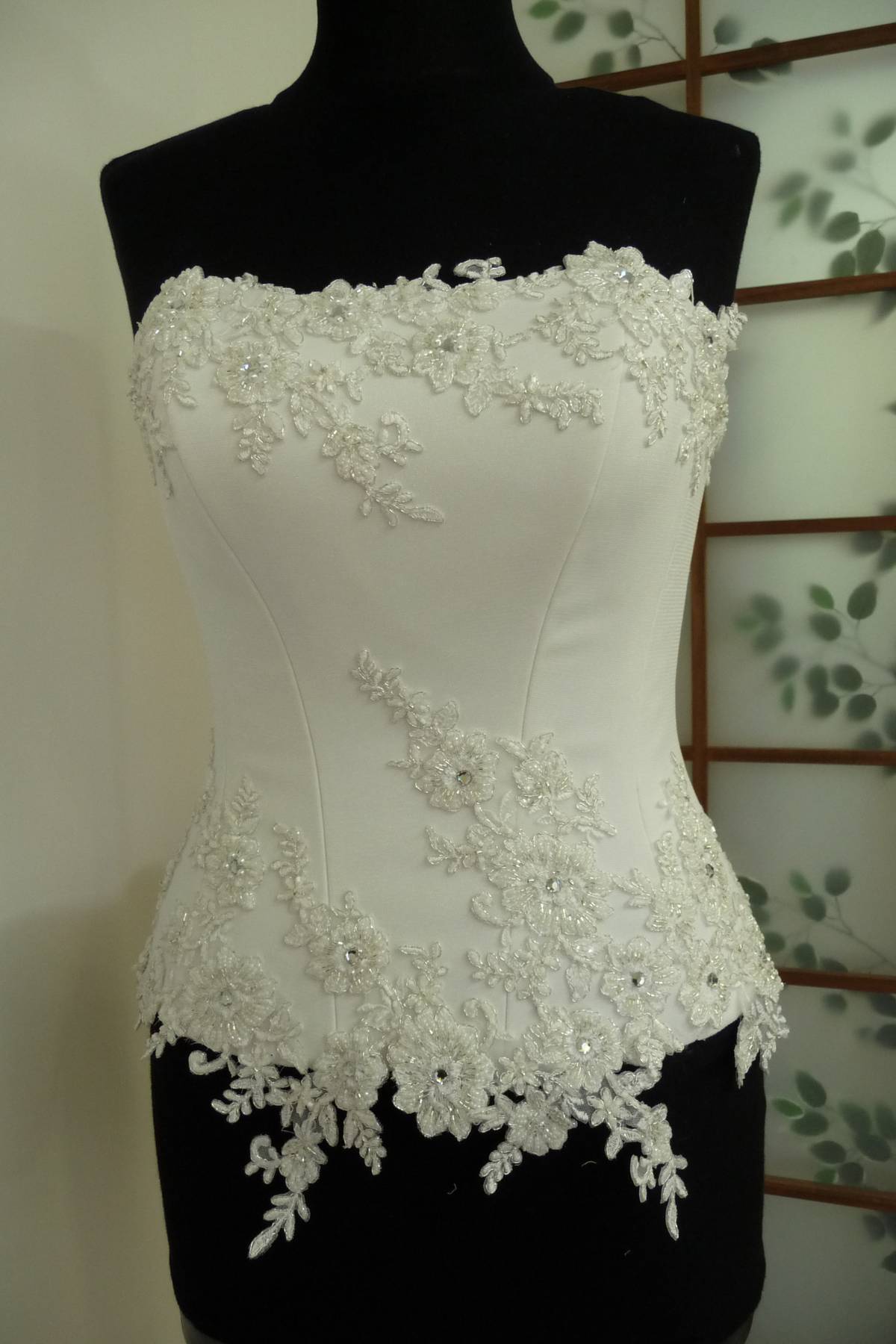 corpino sposa in cady e tulle (bianco avorio seta) con applicazioni Art Z1369