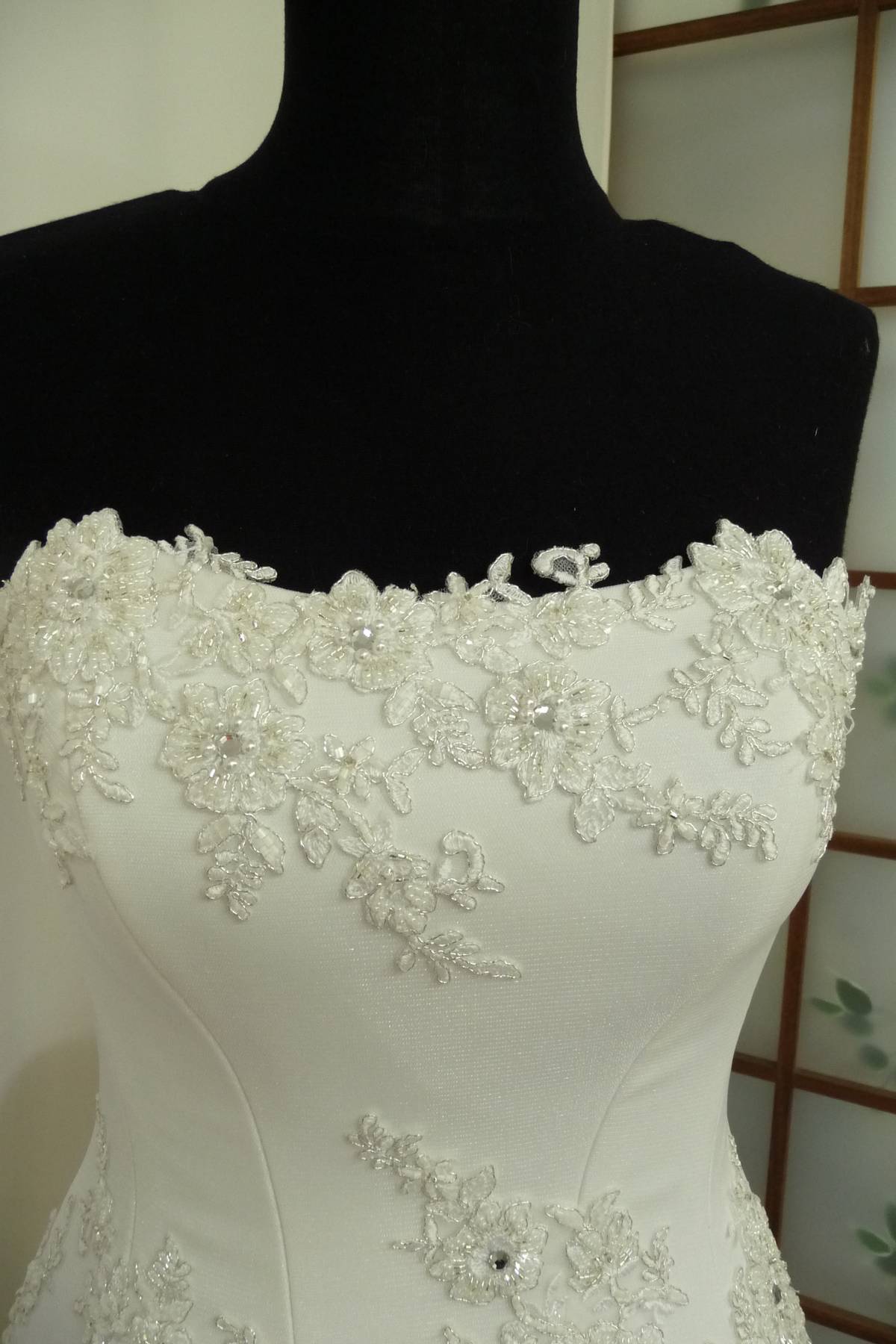 corpino sposa in cady e tulle (bianco avorio seta) con applicazioni Art Z1369
