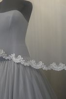Negozio avorio argento tessuto rebrodato per fare abito per le nozze
