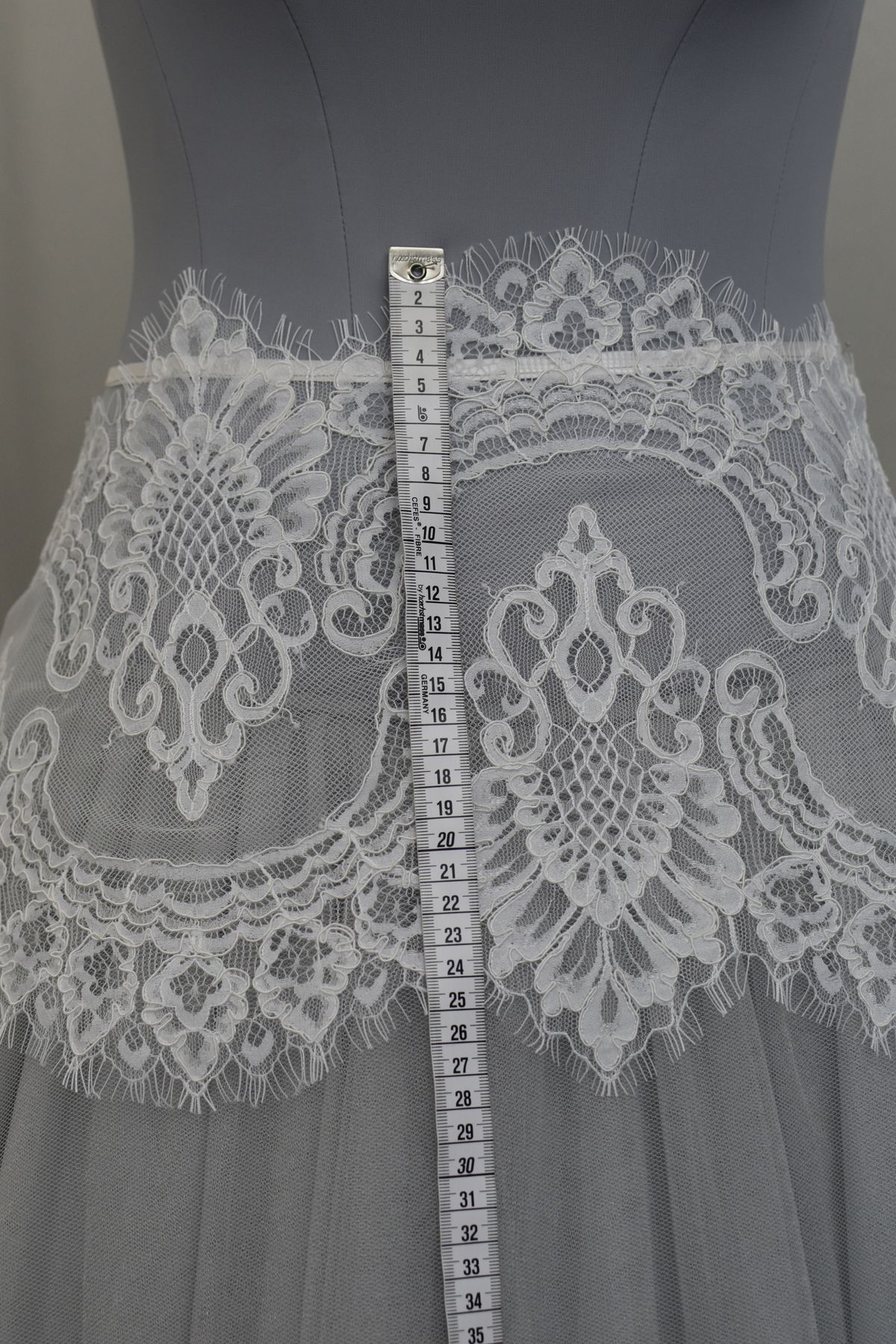 bordo tulle rebrode bianco seta h cm 27 anche bianco Art 0091G