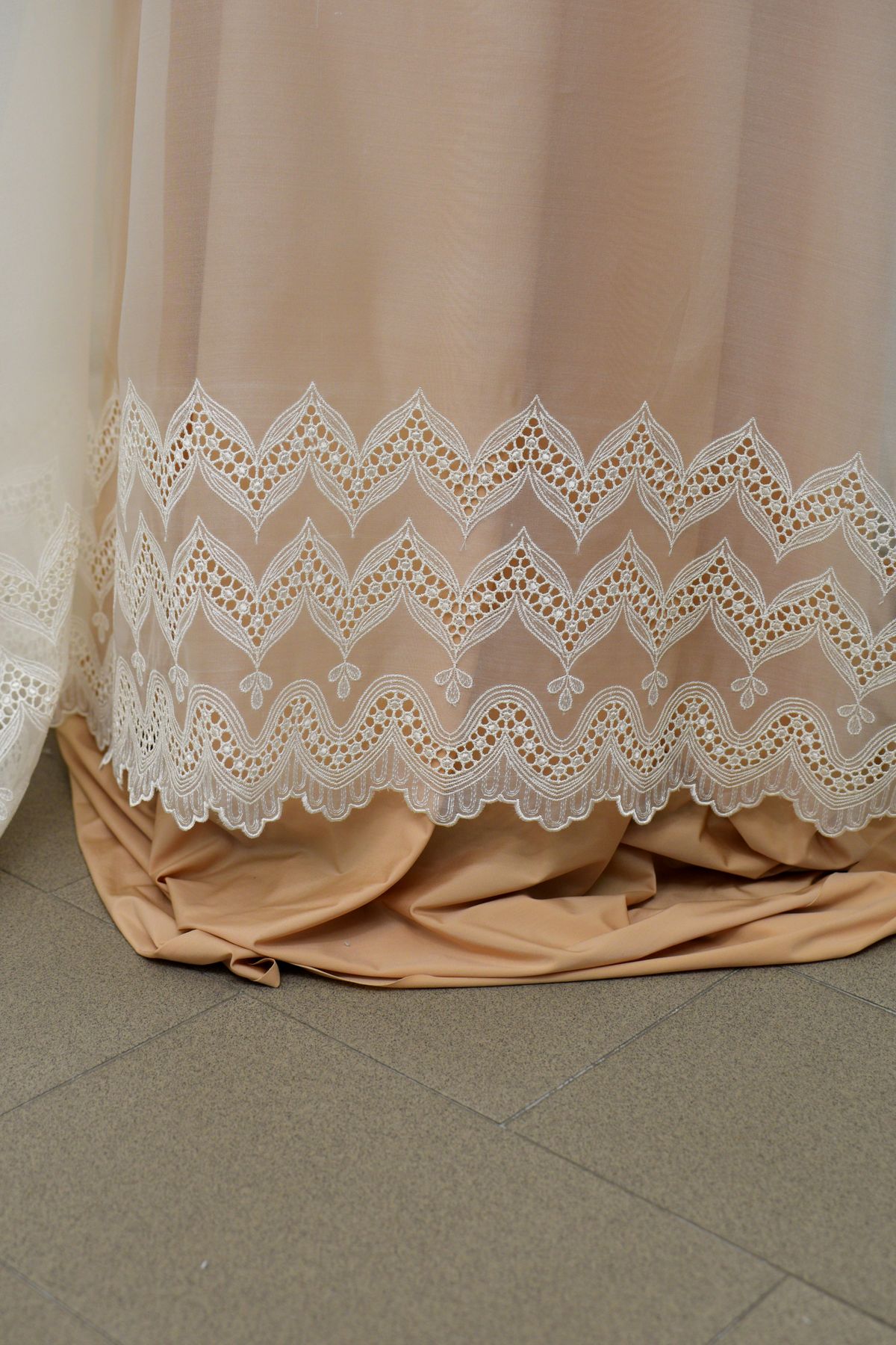 organza ricamata 100 seta avorio h cm 140 Art 0168P