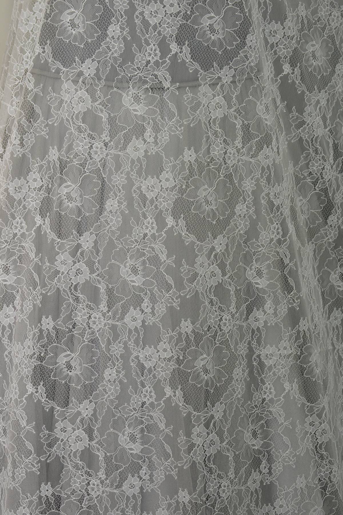 pizzo chantilly bianco seta h cm 135 Art 0357