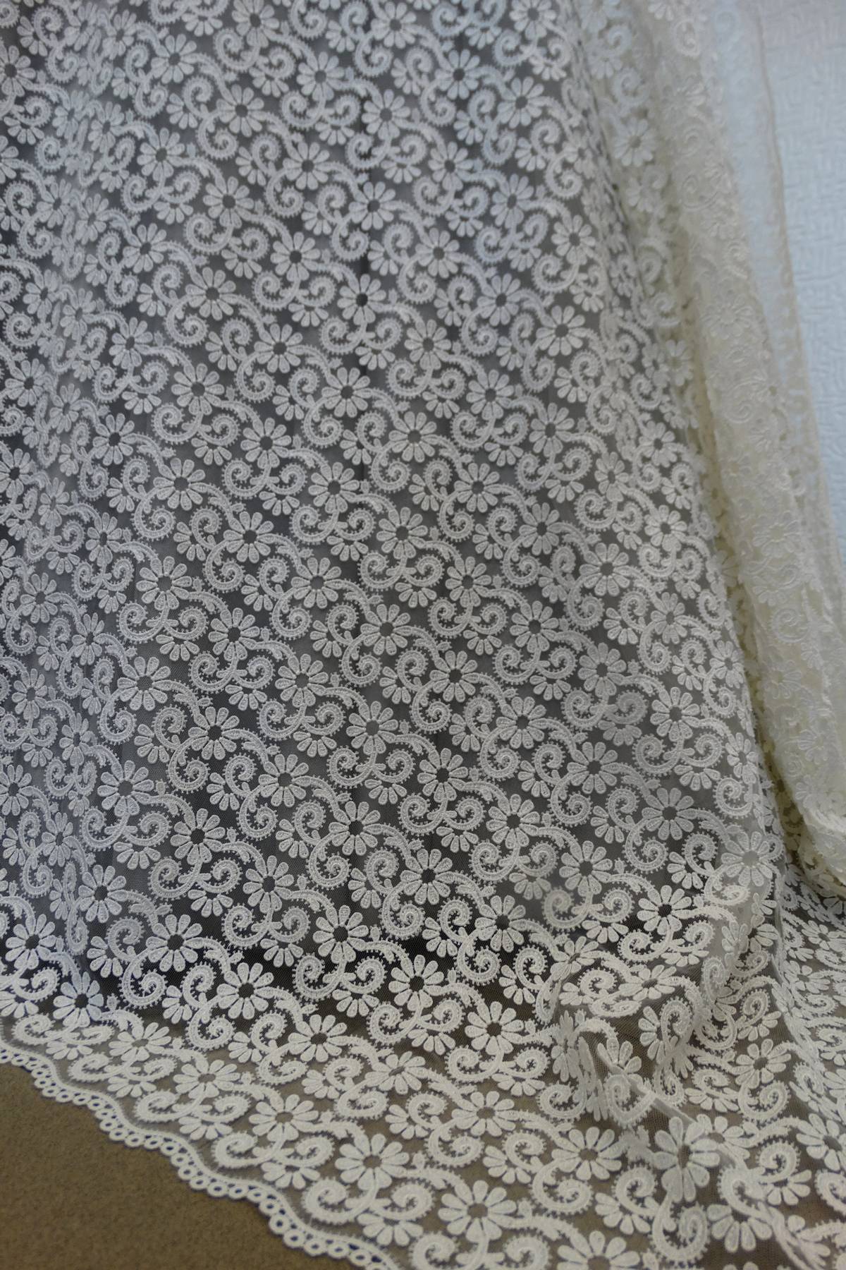 tulle macrame colore bianco seta h cm 135 Art 00028B