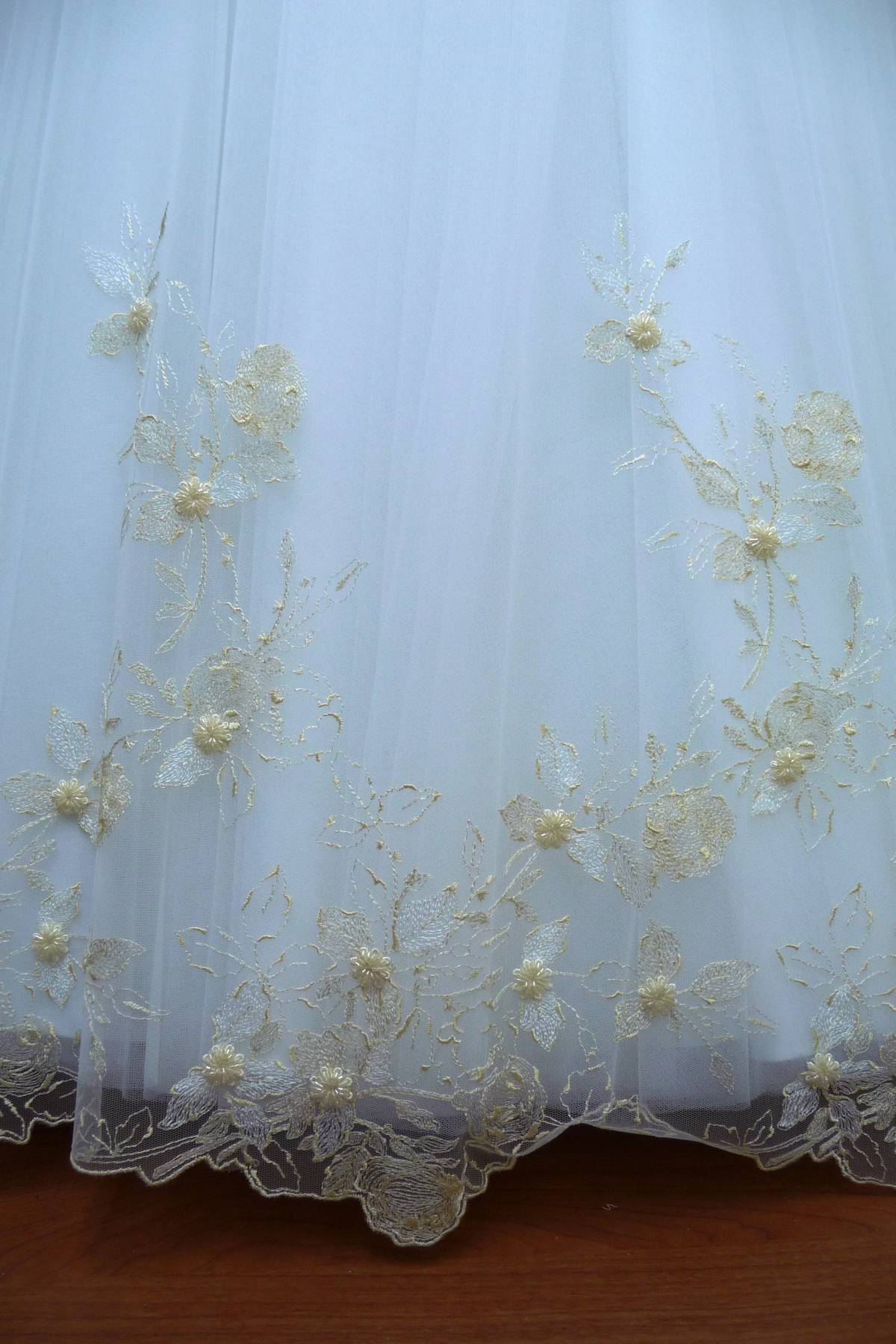 tulle ricamato bicolore cm 150 lavorato round 147 Art B1083LTUBCX1