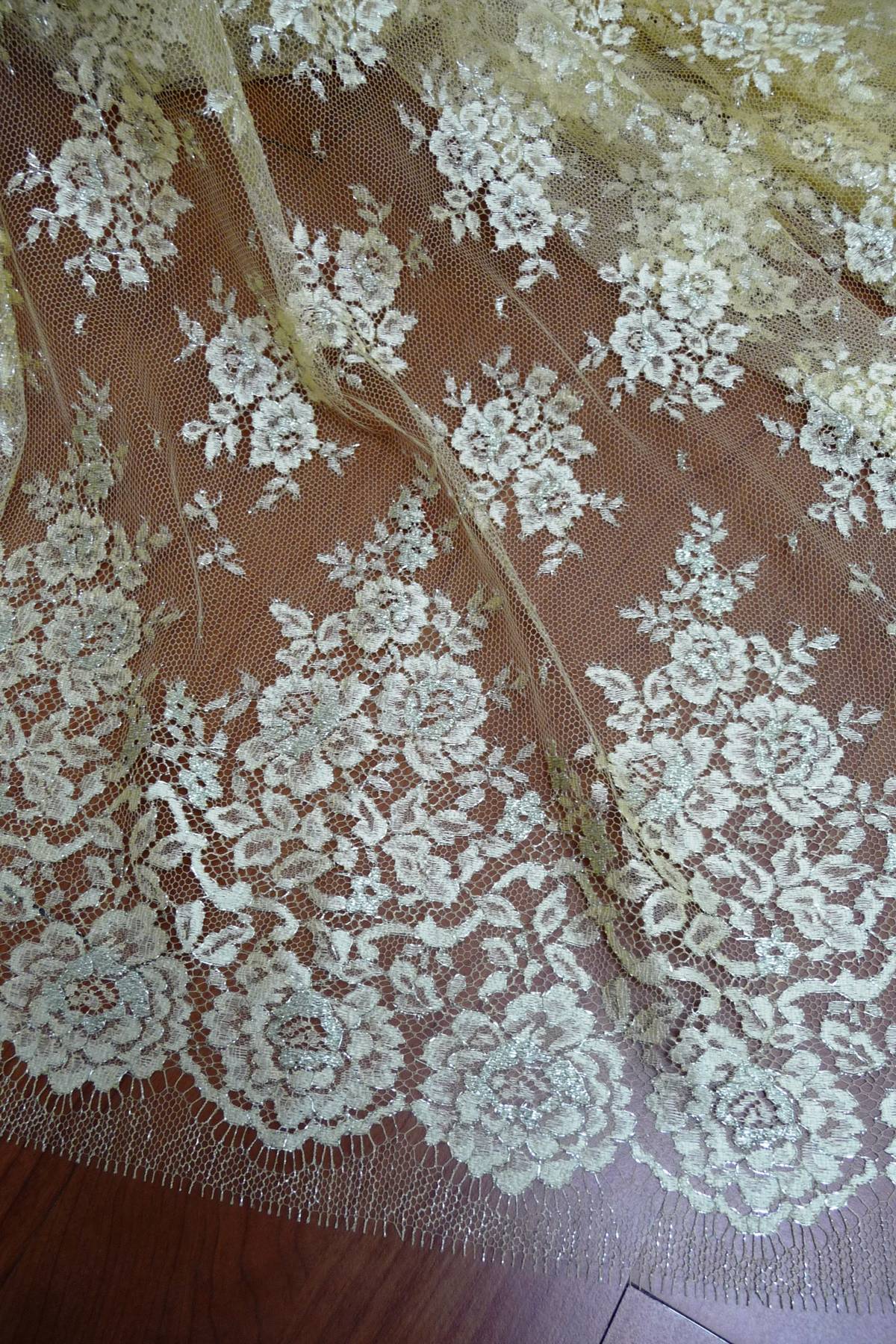 pizzo chantilly oro argento cm 150 Art B2014PC