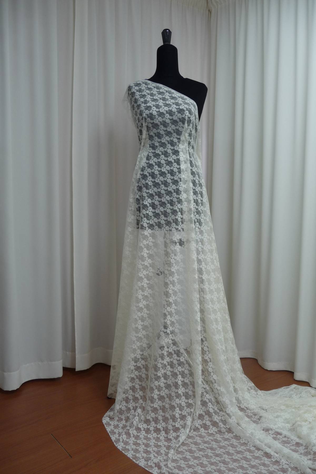 pizzo rachel avorio h cm 150 Art BR354