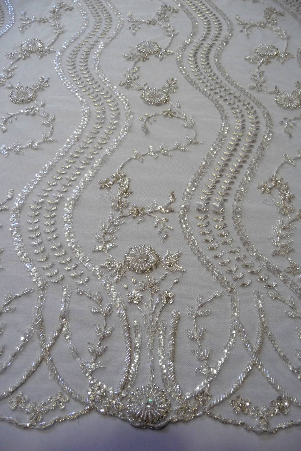 tulle con ricami a mano avorio silver Art BR376