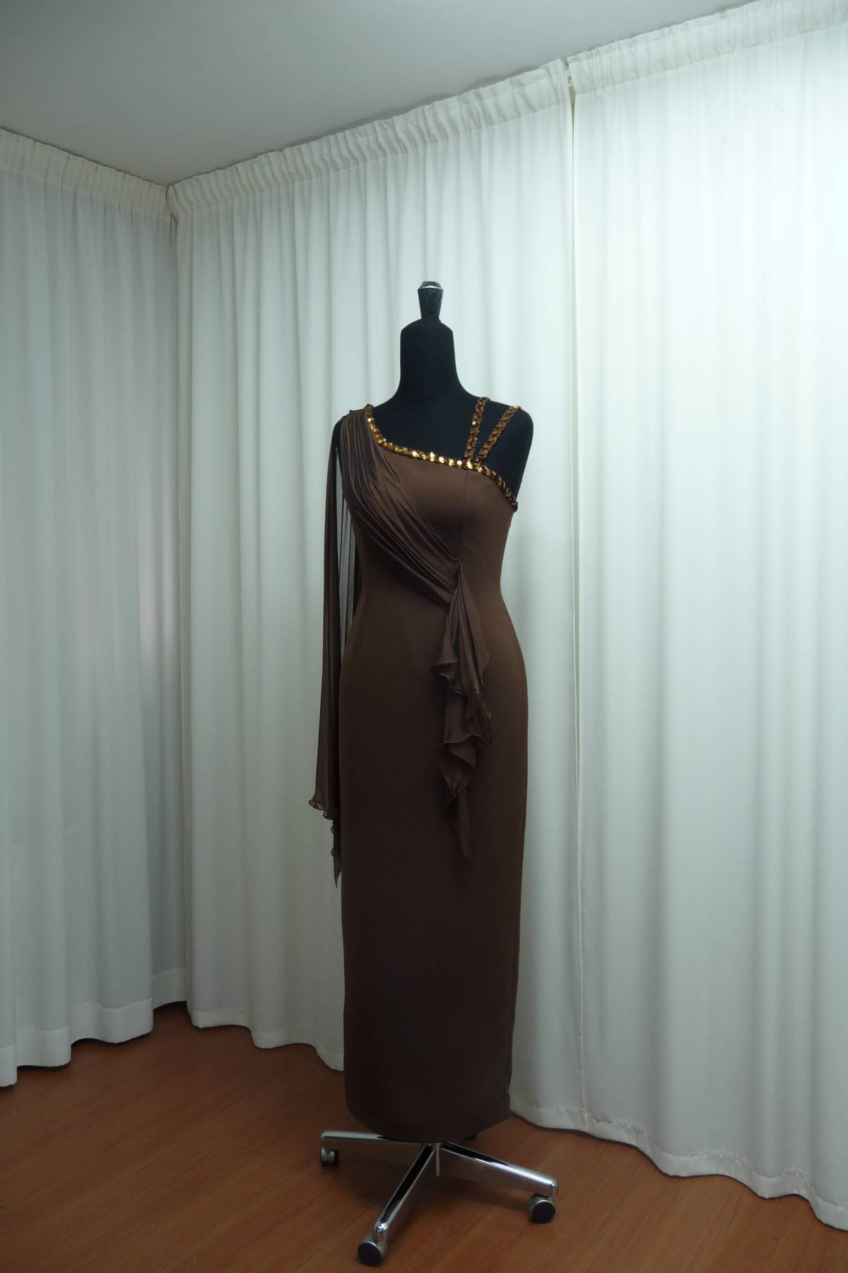 collezione haute couture 100 seta con ricami Art E450